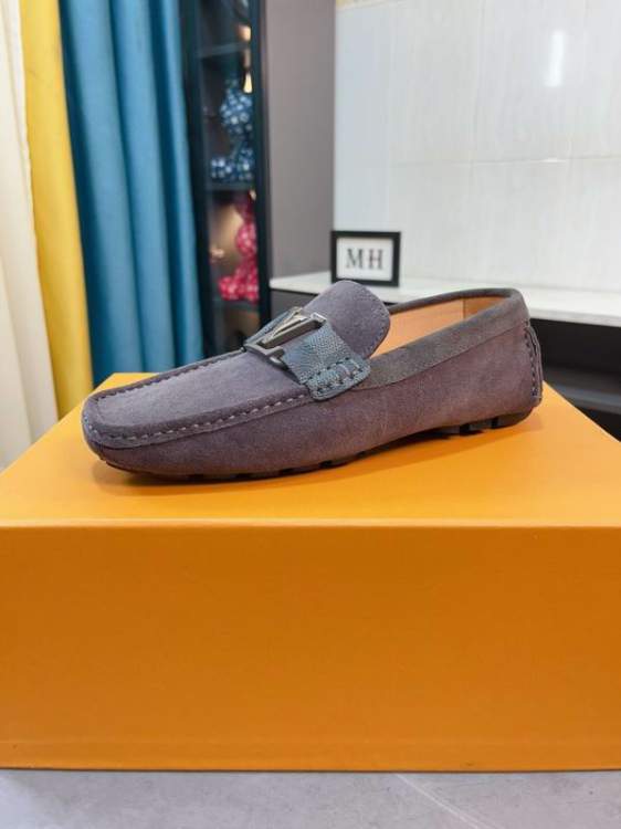 Picture of Louis Vuitton Shoes _SKULVsz38-44mnf060112180